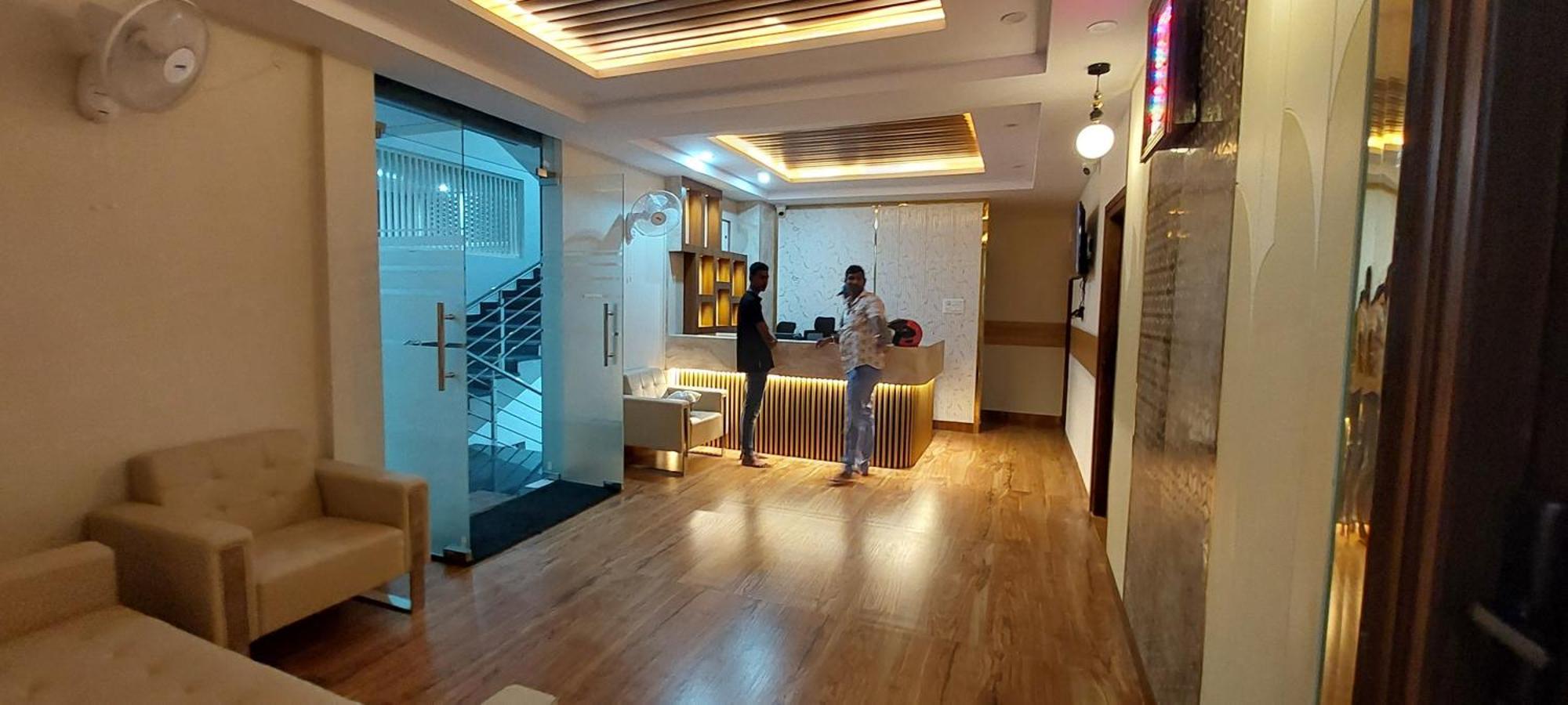 Sky Inn مَسّور المظهر الخارجي الصورة