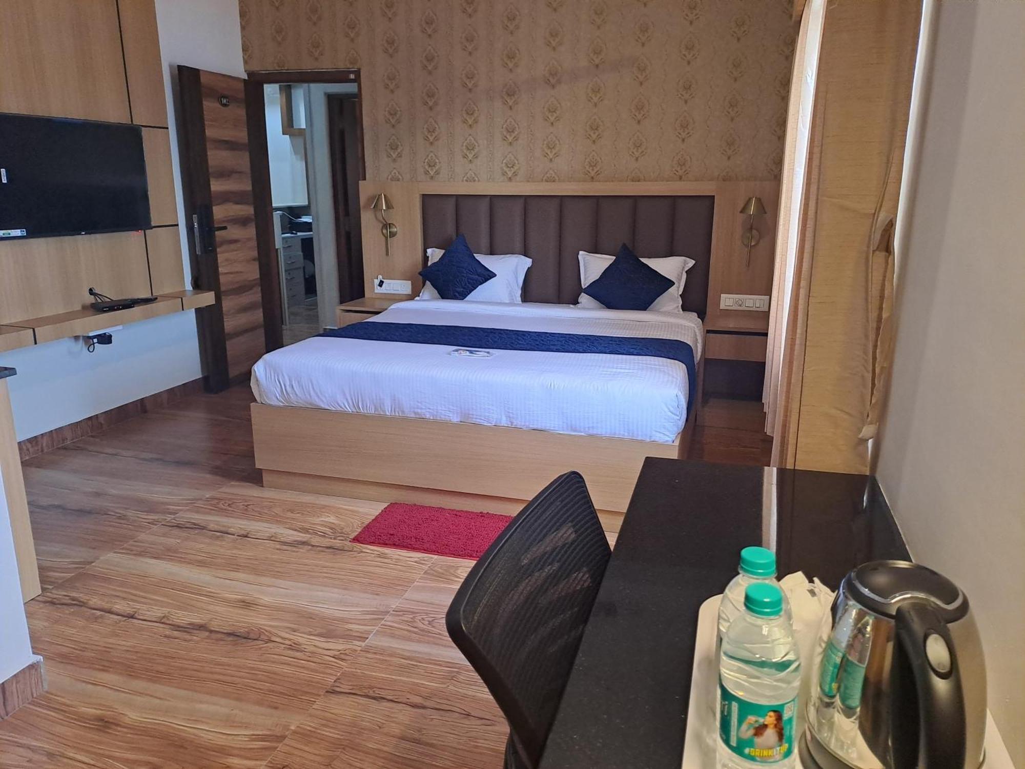 Sky Inn مَسّور المظهر الخارجي الصورة