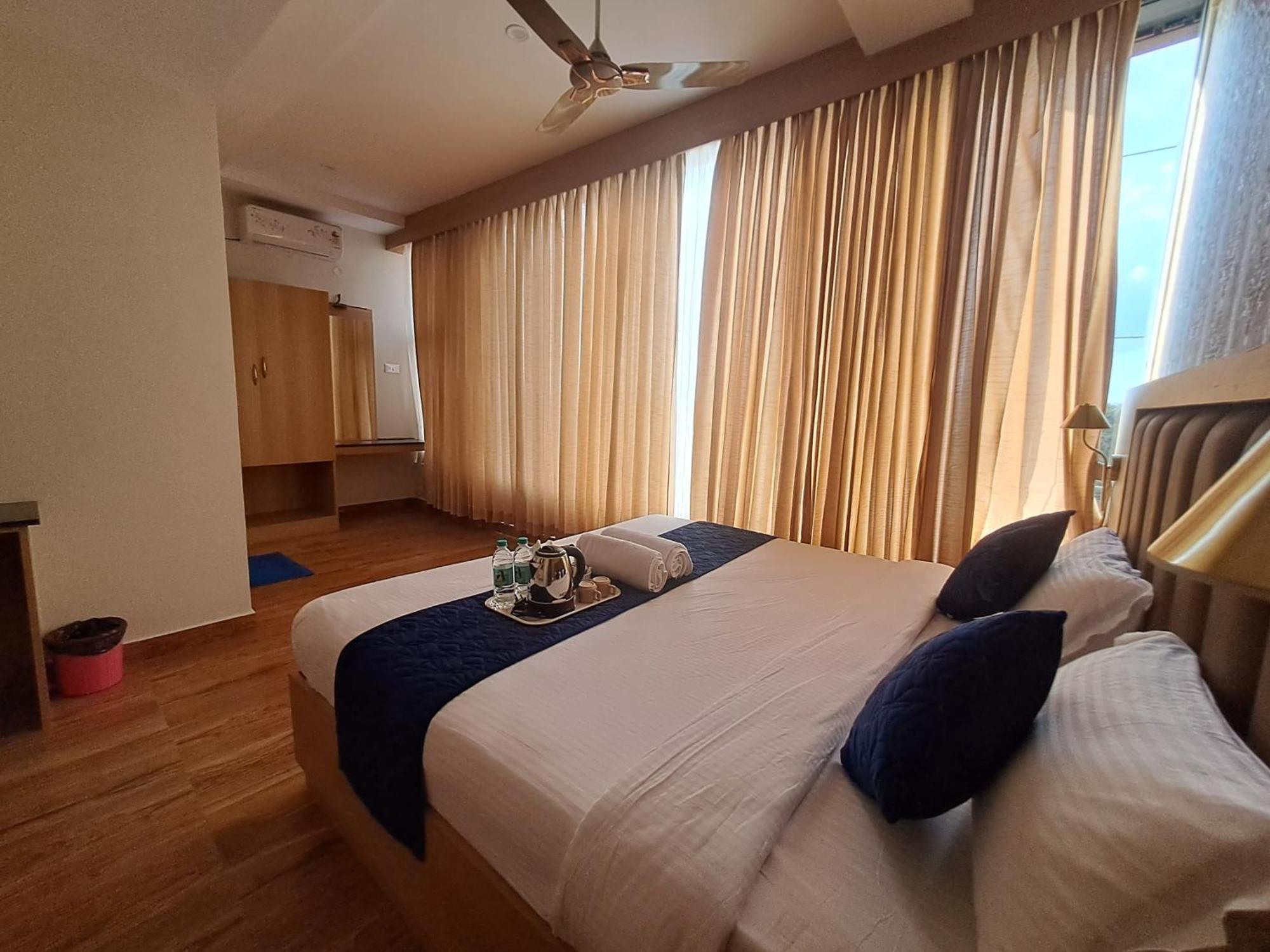 Sky Inn مَسّور المظهر الخارجي الصورة
