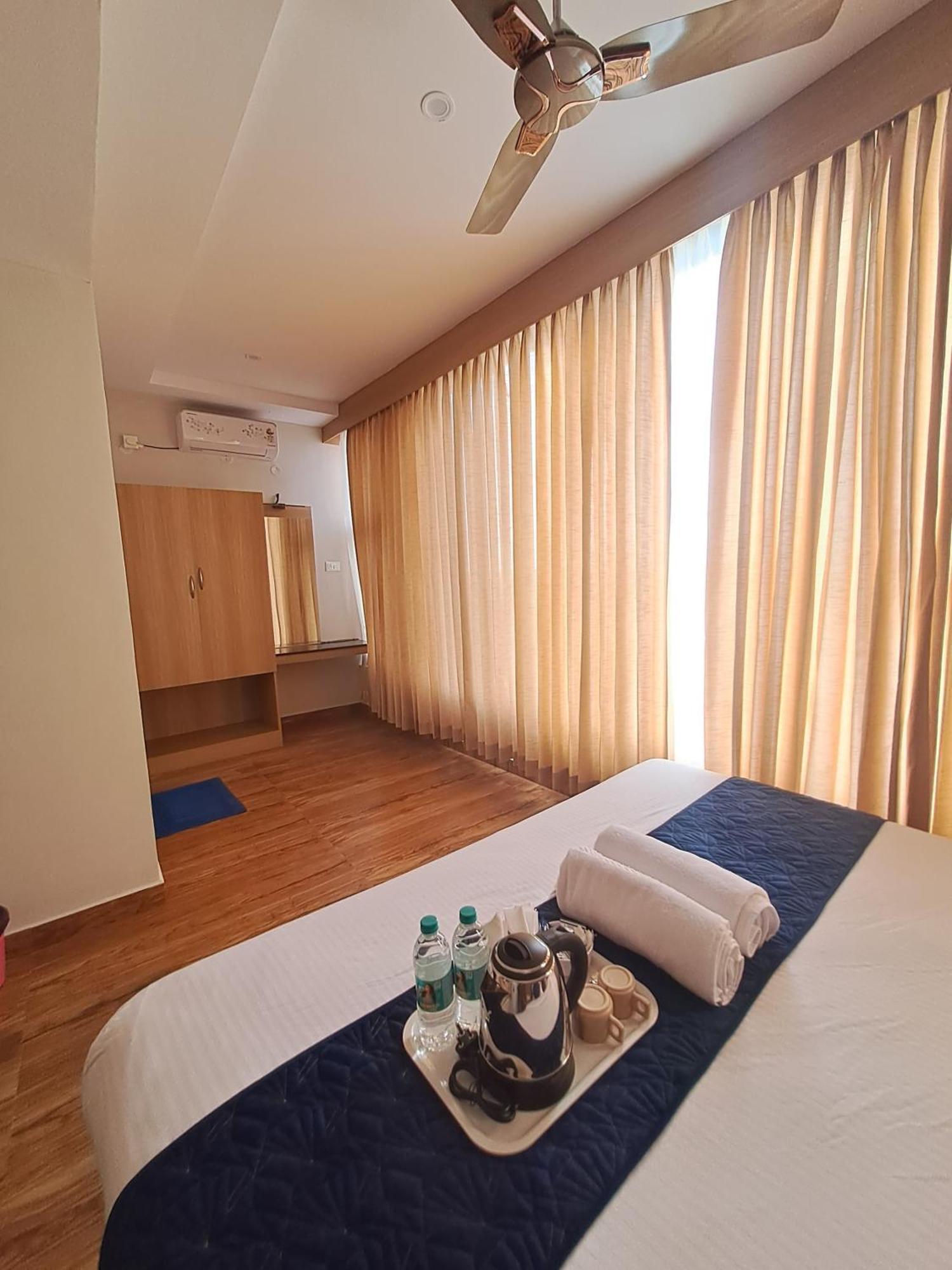 Sky Inn مَسّور المظهر الخارجي الصورة